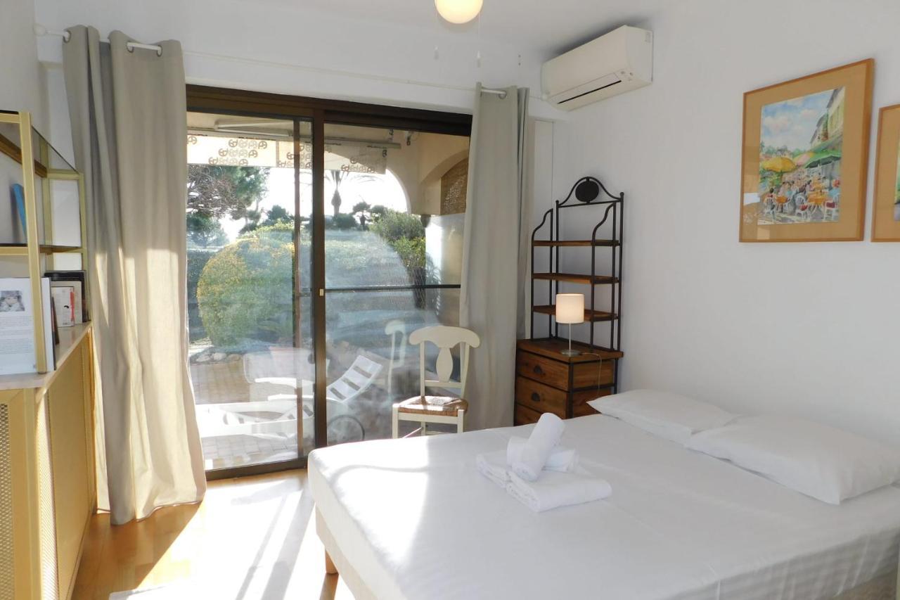 Air-Conditioned 4-Room "Marine Villeneuve" Flat With Pool And Parking Kültér fotó
